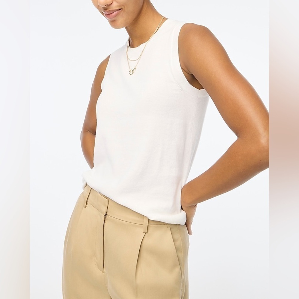 J Crew Shell sweater
Item BO375